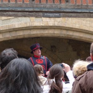 London city guide - Beefeater Guide at Tower of London