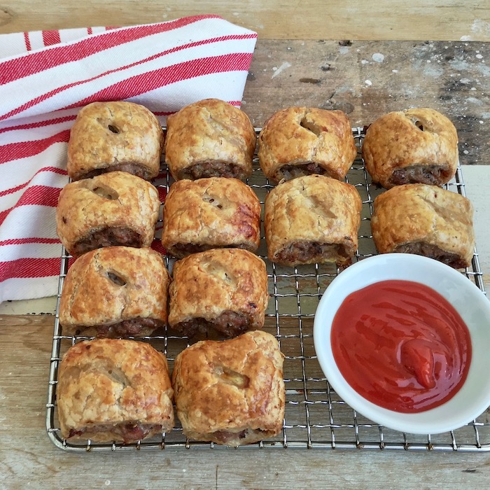 Simple Party Sausage Rolls