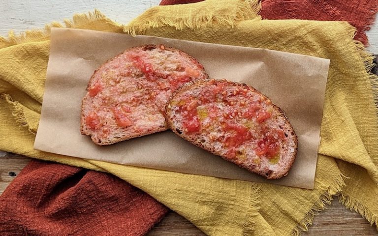 Pa Amb Tomàquet: Catalan Tomato Bread (Pan Con Tomate)