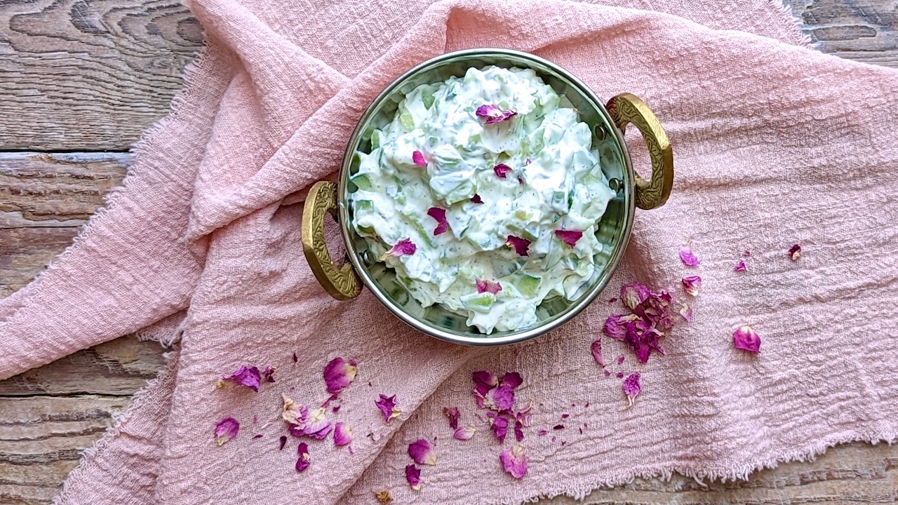 Maast-o Khiar (Cucumber & Mint Yoghurt) with Rose Petals - Saffron & More (Parya Zaghand)