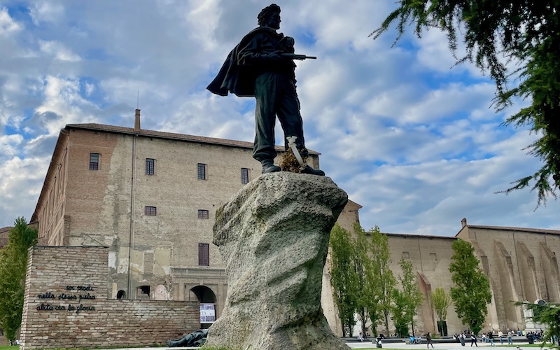 WWII History in Parma - Monumento al Partigiano