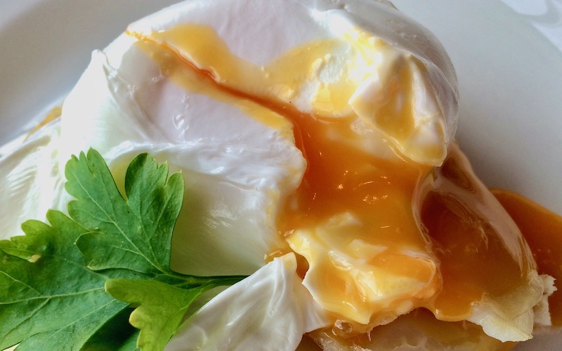 How To Poach Eggs Perfectly