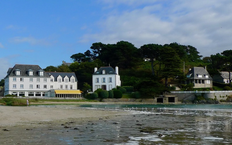 Brittany Regional Guide (Bretagne) - Hotel de la Plage