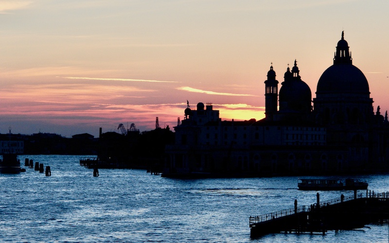 Best Hotels in Italy - Londra Palace Venice - view at sunrise