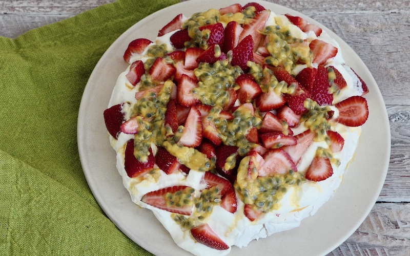 Classic Pavlova