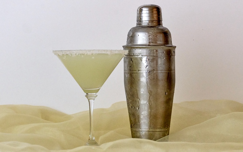 Classic Cocktail Recipes - Margarita recipe with shaker