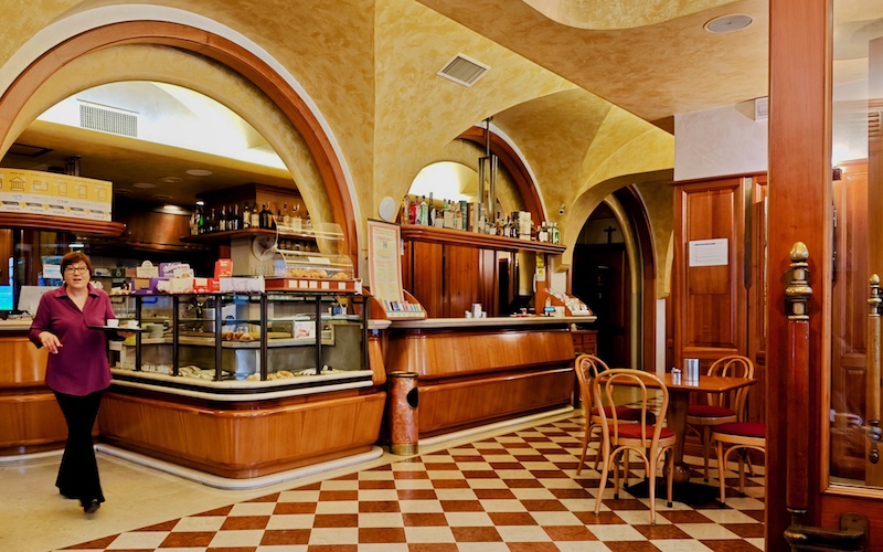 Venice in Context: Caffe Commercio