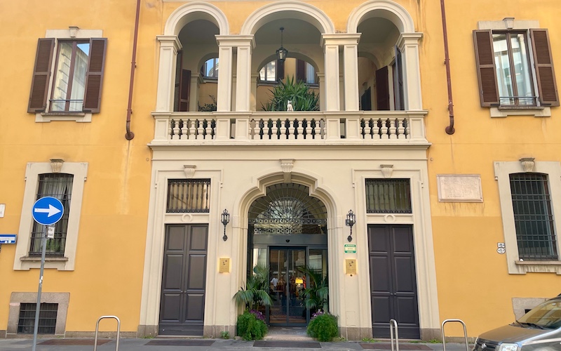 Milan Food Guide (Cheap Eats in Milan) - Hotel Gran Duca di York