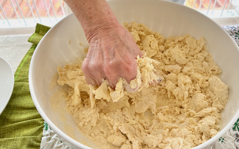 Southern Italian Pasta Dough (Mamma Marinella at Hotel Zi'Ntonio, Scala - Amalfi Hinterland)