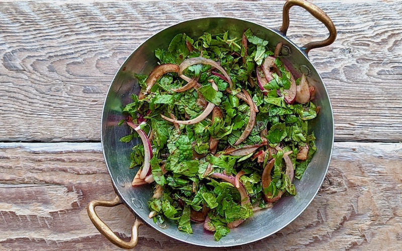 Maydanoz Salatası (Turkish Parsley Salad)