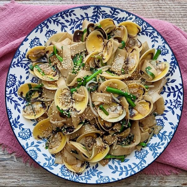 Char Kway Teow with Clams Char Kway Teow with Clams - Easy seafood recipes