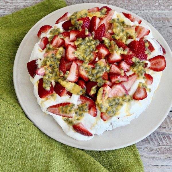 Classic Pavlova
