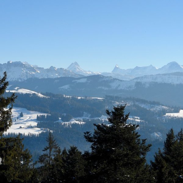 Switzerland – Bernese Alps Switzerland - Bernese Alps - Swiss Travel Tips